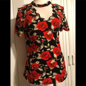 Super Cute ROSE top SZ S-M